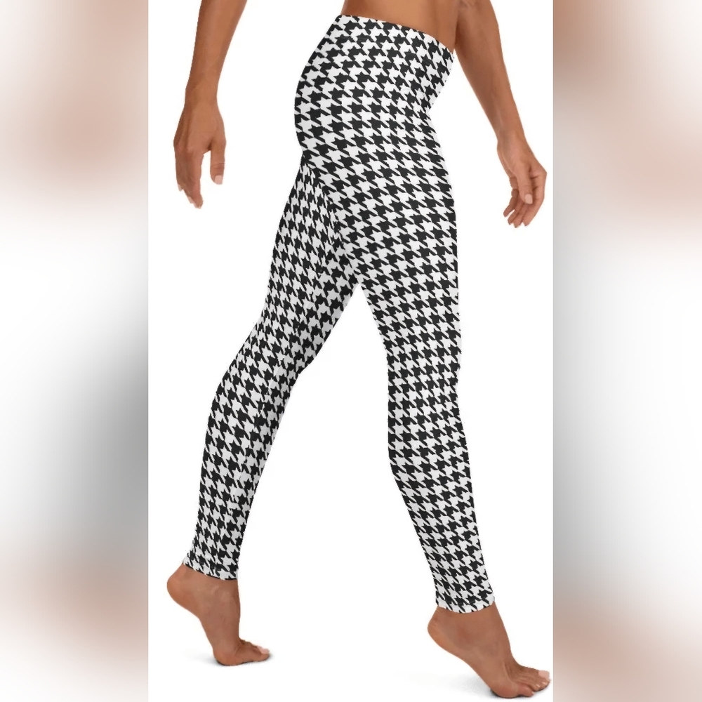 Classic Black And White Houndstooth One Size Butter Soft Leggings